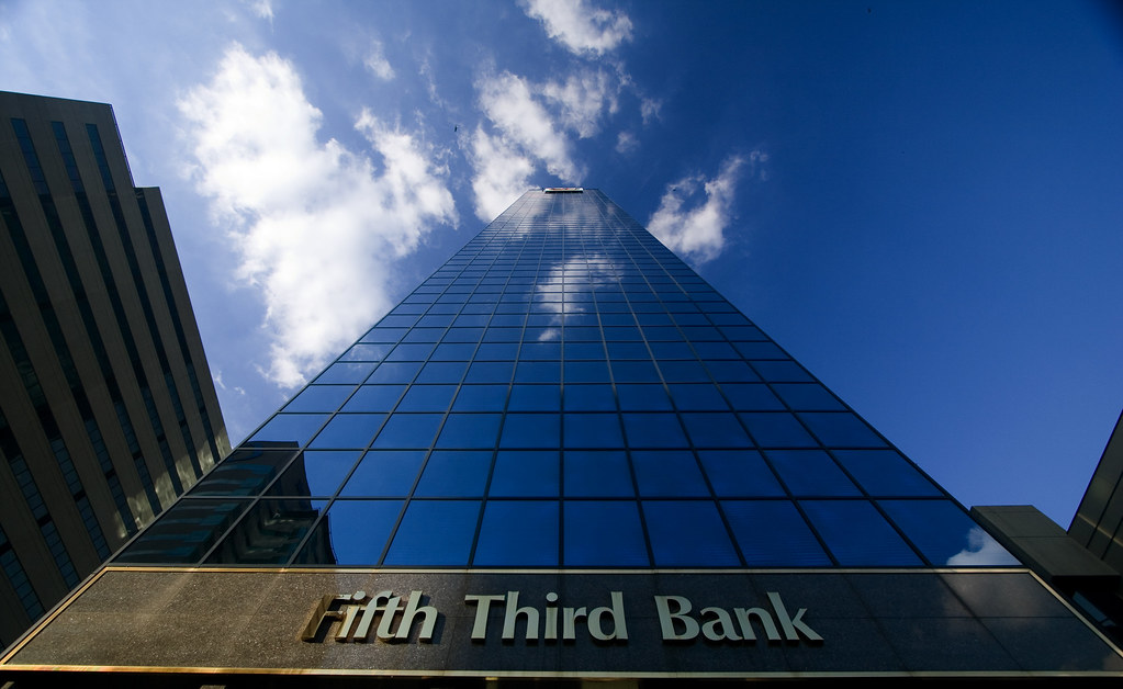 Fifth Third Bank Hours is not on Sunday