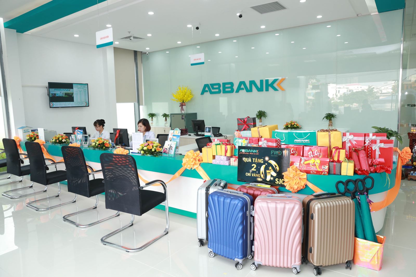 Lương nhân viên ngân hàng ABBank có cao không?