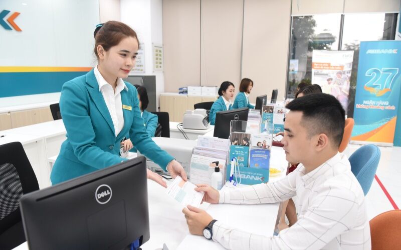 Vị trí CV khách hàng cá nhân sẽ phụ trách chăm sóc, hỗ trợ các khách hàng là cá nhân