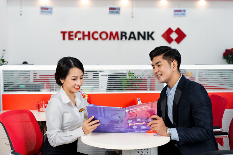 So sánh mức lãi suất ngân hàng Techcombank với thị trường hiện nay