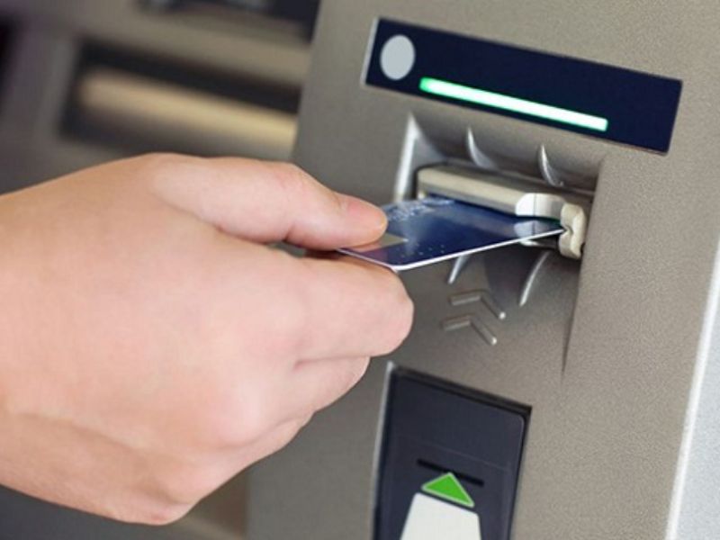 Cách rút tiền ATM Sacombank tại cây thực hiện đơn giản chỉ với 7 bước