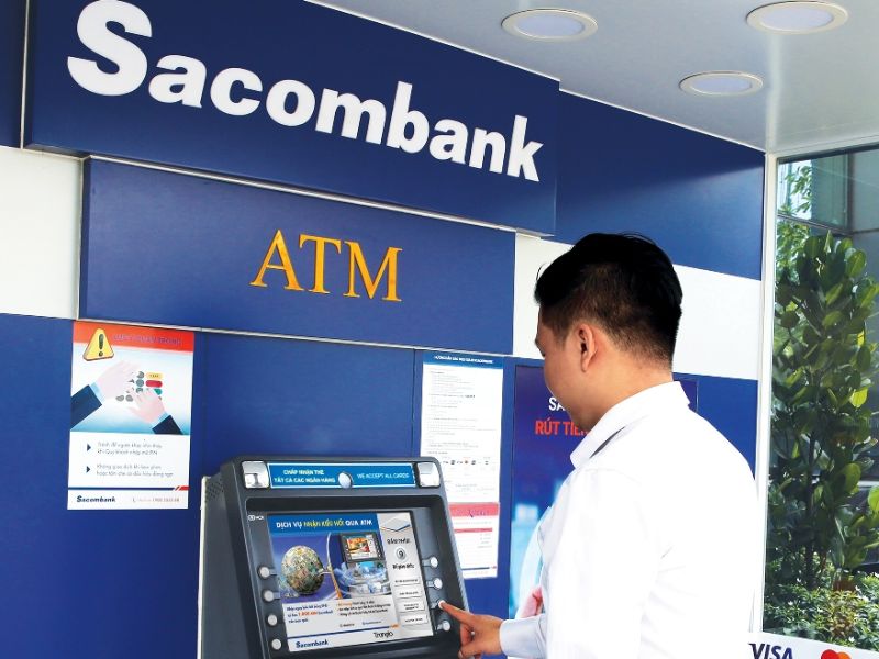 Kiểm tra số dư tài khoản Sacombank tại cây ATM cũng là cách bạn có thể thực hiện