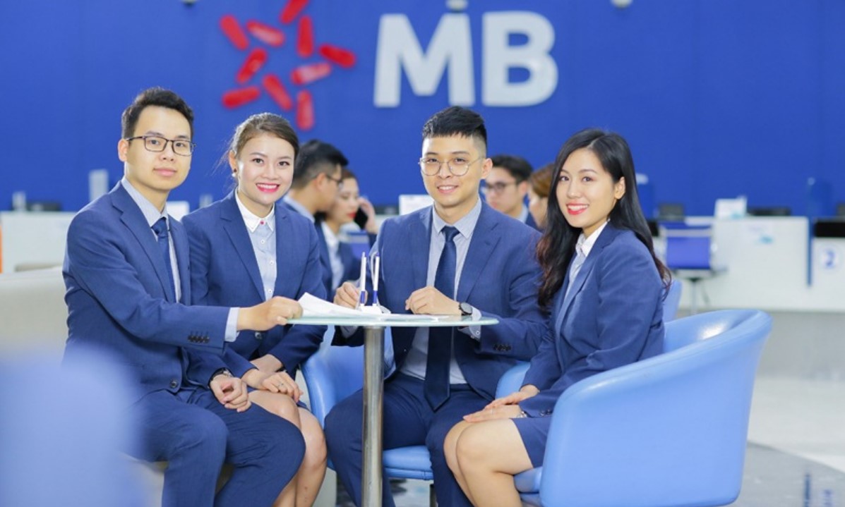 Nạp tiền vào tài khoản MB Bank tại quầy giao dịch