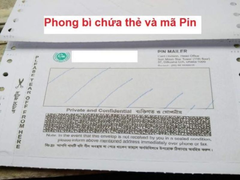 Khách hàng có thể tra cứu chi nhánh VIB bằng việc xem lại thông tin trong phong bì nhận thẻ ATM