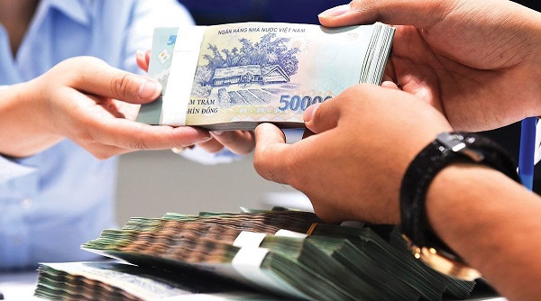 Lãi suất vay vốn online Cash Vua.