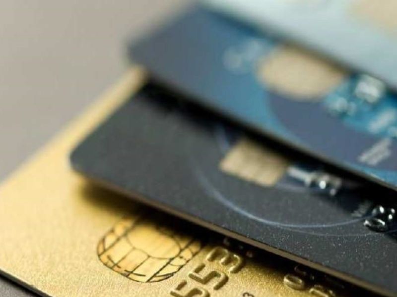 Khi thẻ Agribank hết hạn khách hàng có thể làm mới lại hoặc gia hạn