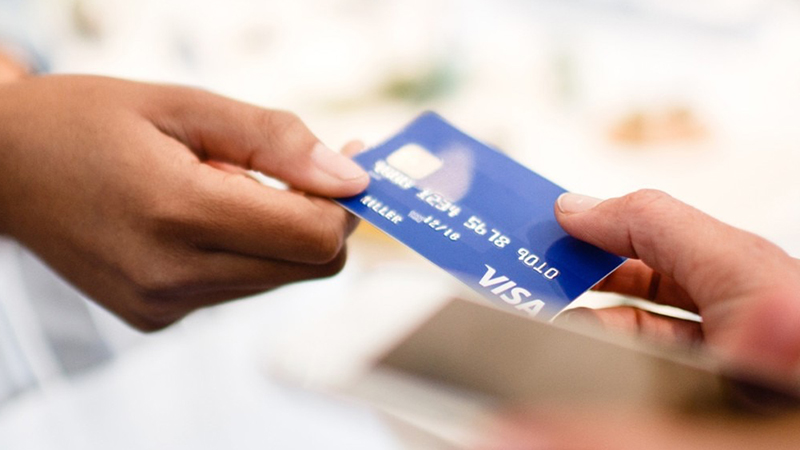 Mở thẻ tín dụng mà không cần phải chứng minh thu nhập ngay tại quầy giao dịch ngân hàng