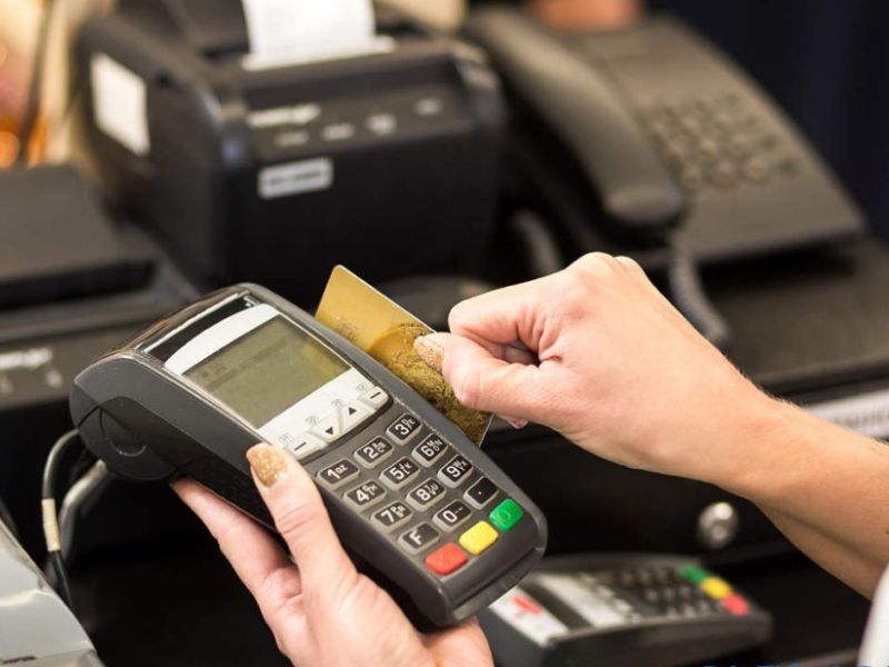 Sử dụng thẻ Visa ngân hàng Techcombank khách hàng nhận lại nhiều lợi ích thiết thực